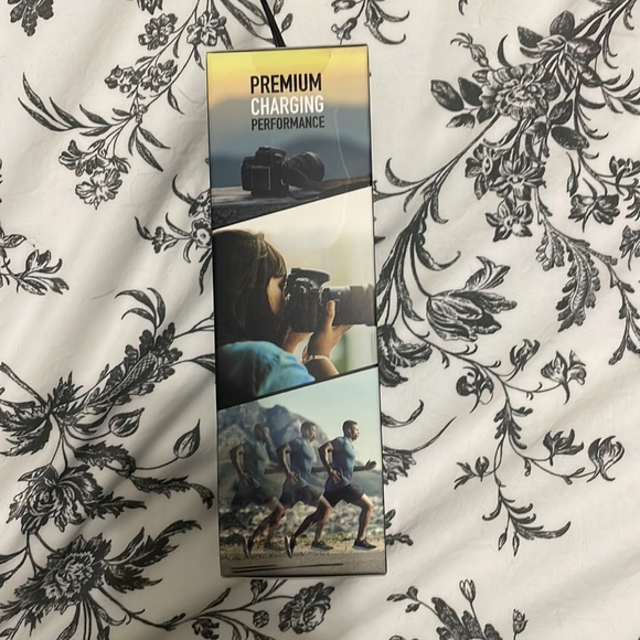 New in box Refuel Battery and Charger - Picture 3 of 3